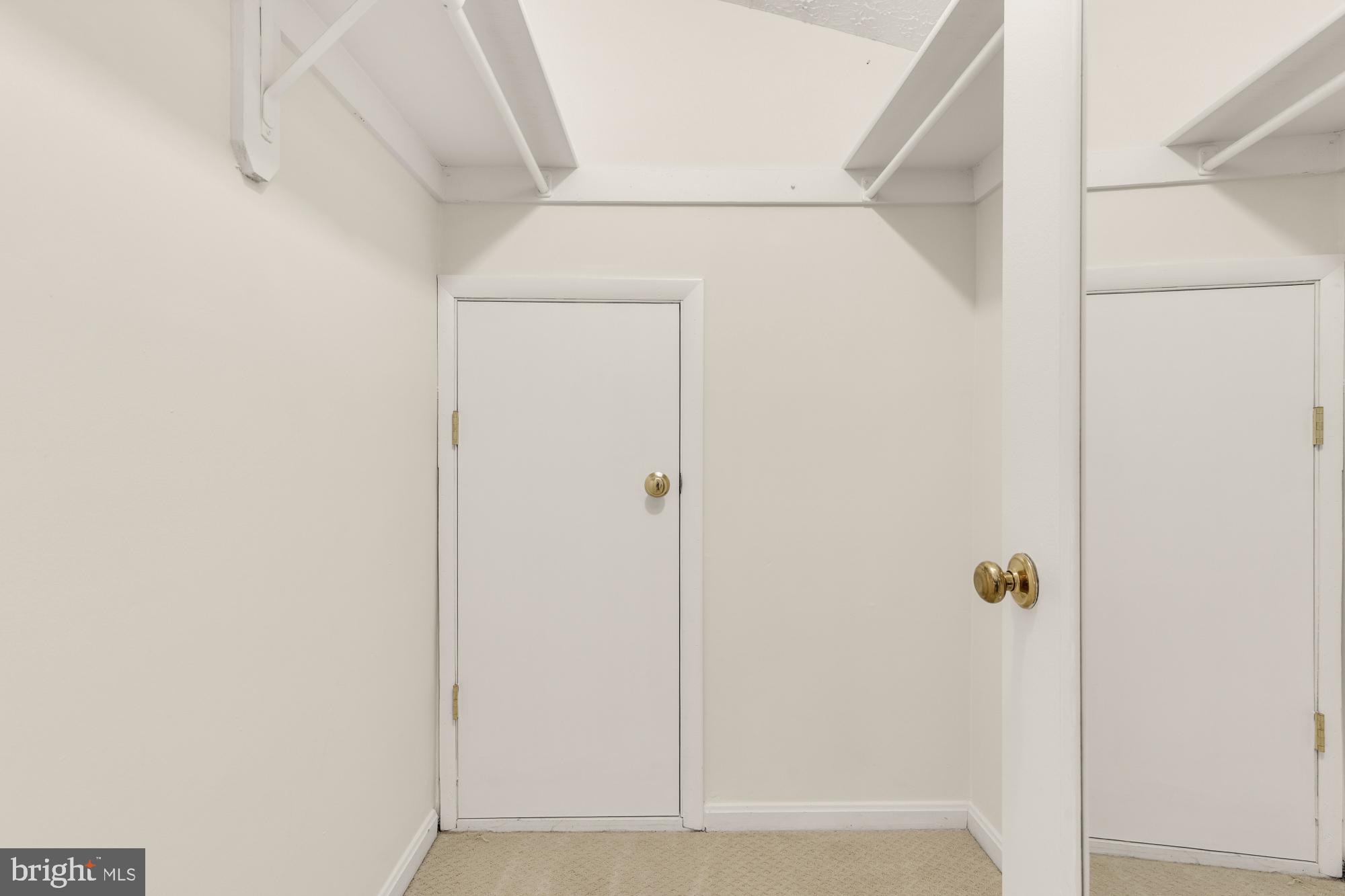 45 Windbrooke Circle, Unit 45 Gaithersburg, MD 20879 - Photo 28 of 29 a bathroom with a shower