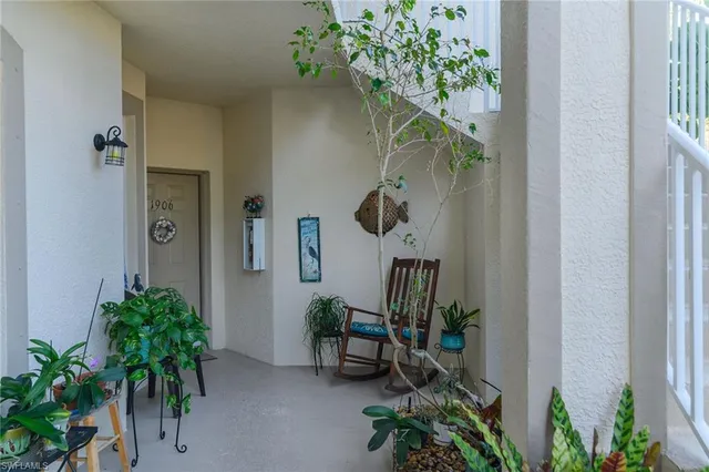 a view of workspace with furniture