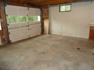 1972 Angle Plantation Road Rocky Mount, VA 24151 - Photo 24 of 33 Garage