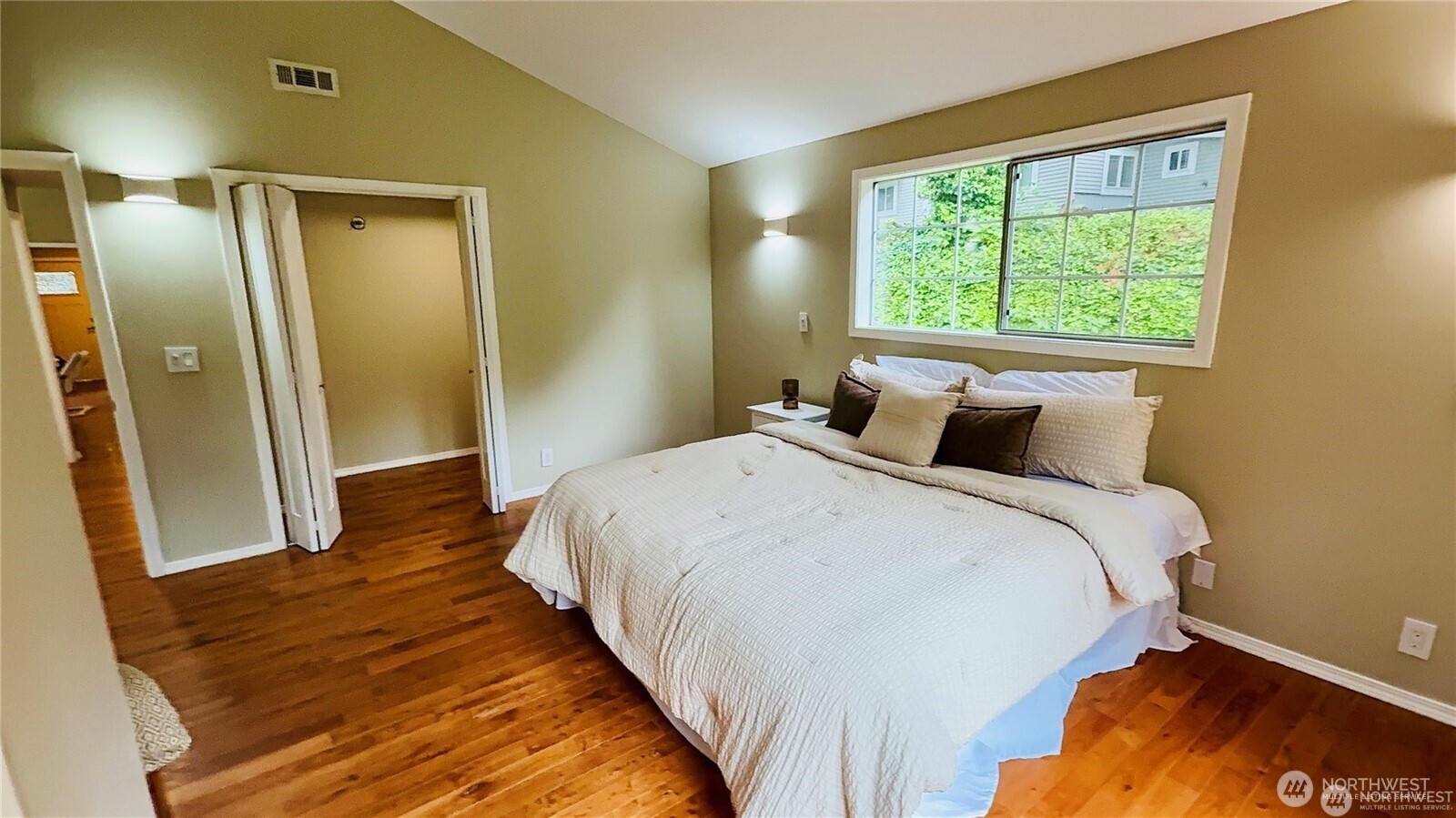 10003 Southeast 192nd Street Renton, WA 98055 - Photo 8 of 36 Gallery Image 8