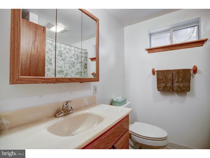 30 Cherry Road New Castle, DE 19720 - Photo 23 of 25 Bathroom