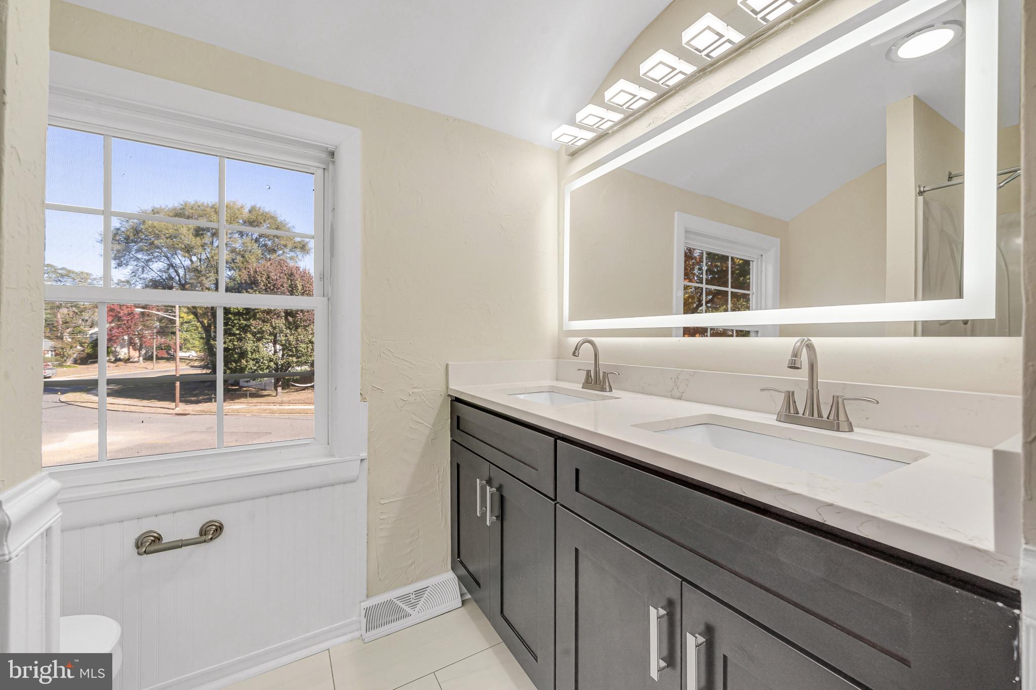 220 Stevenson Avenue Beverly, NJ 08010 - Photo 20 of 48