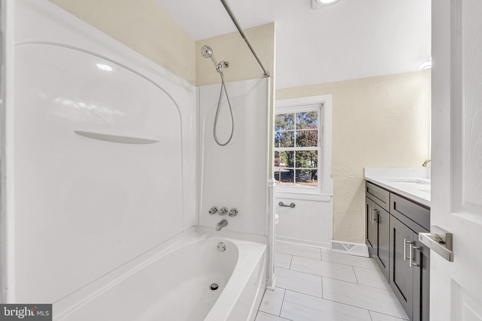 220 Stevenson Avenue Beverly, NJ 08010 - Photo 22 of 48