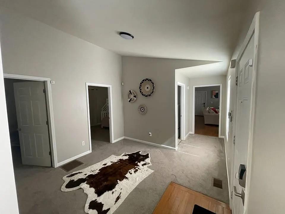 837 Forrest Circle Southeast Atlanta, GA 30354 - Photo 15 of 17 a room with painting and a air conditioner vent