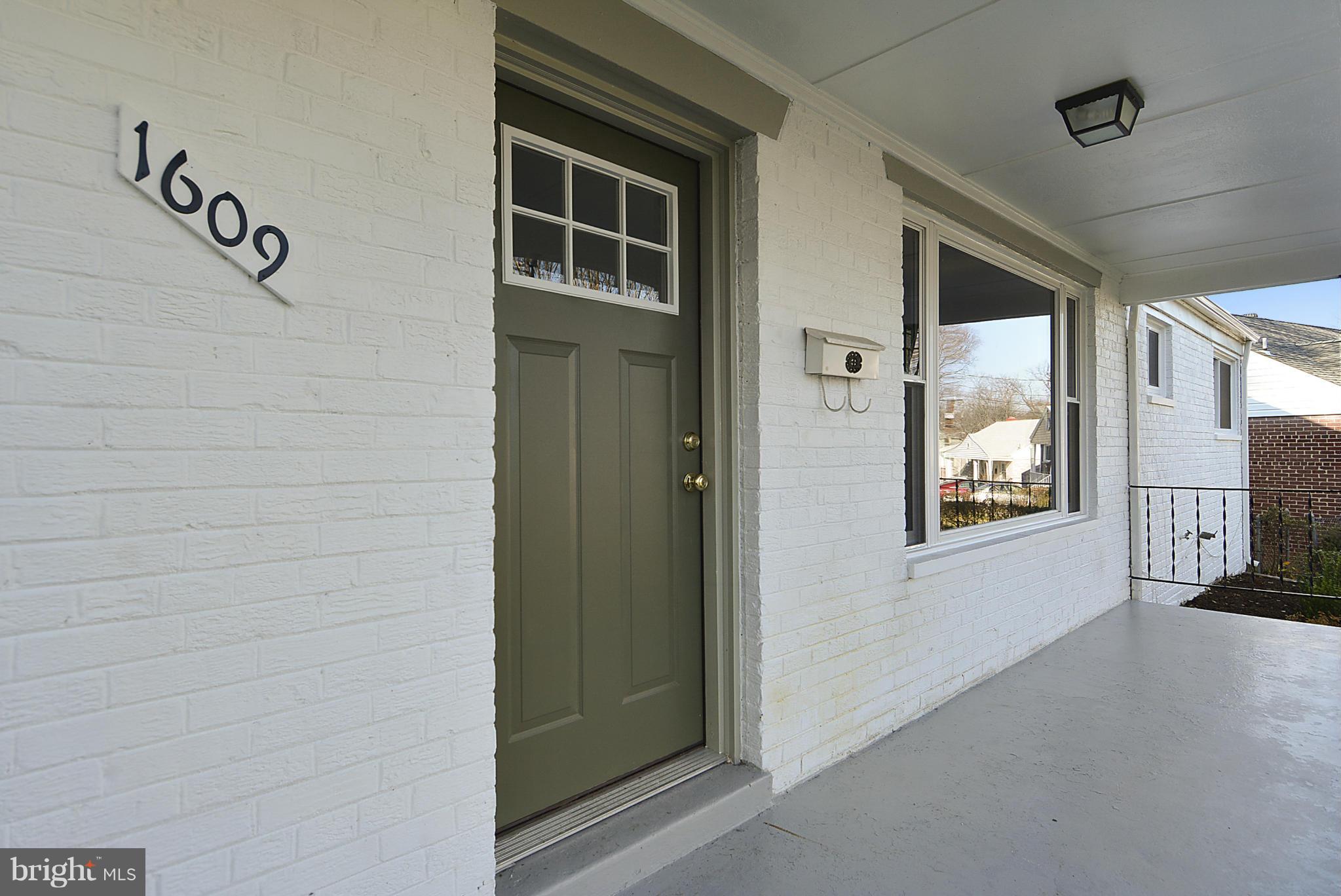 1609 Parham Place Silver Spring, MD 20903 - Photo 4 of 20 Exterior (Front)