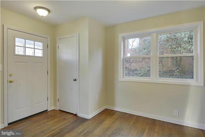 1609 Parham Place Silver Spring, MD 20903 - Photo 6 of 20 Interior (General)