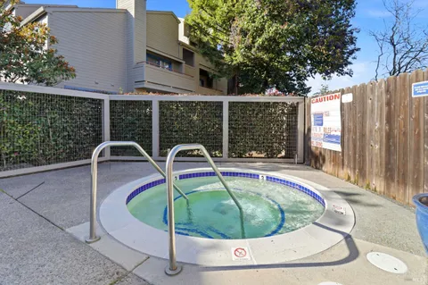 $359,000 | 240 Seagull Row, Novato, CA 94945