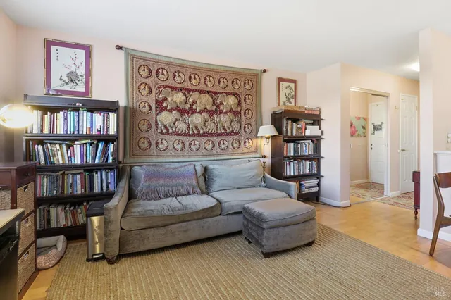 $379,000 | 240 Seagull Row, Novato, CA 94945