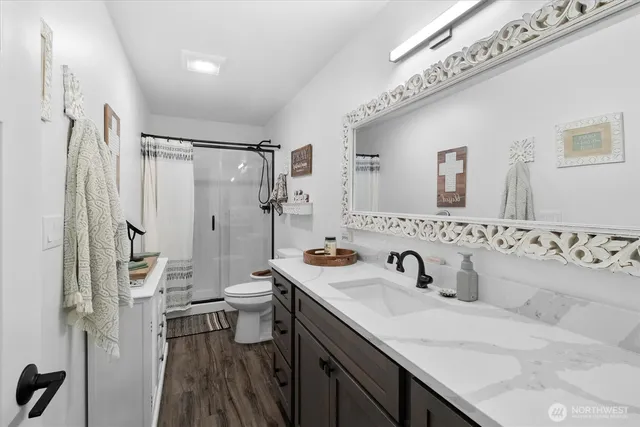 $864,900 | 12760 Country Club Place, Burlington, WA 98233