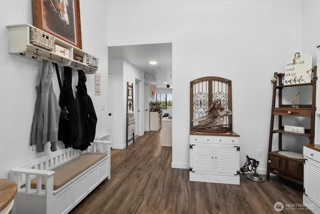 $864,900 | 12760 Country Club Place, Burlington, WA 98233