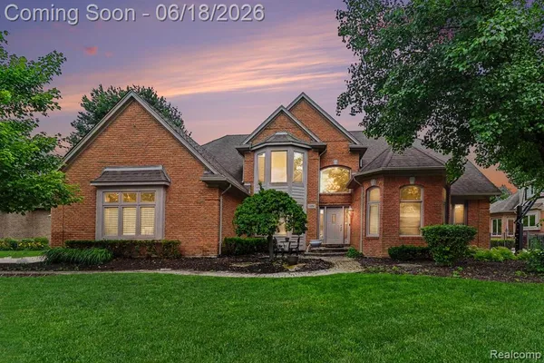$675,000 | 55260 Belmont Drive, Utica, MI 48315