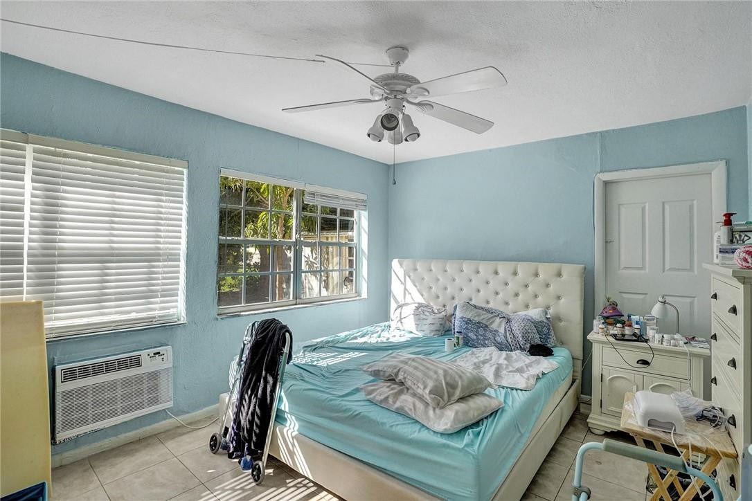 1279 Beach Road Riviera Beach, FL 33404 - Photo 38 of 66 Photo 38