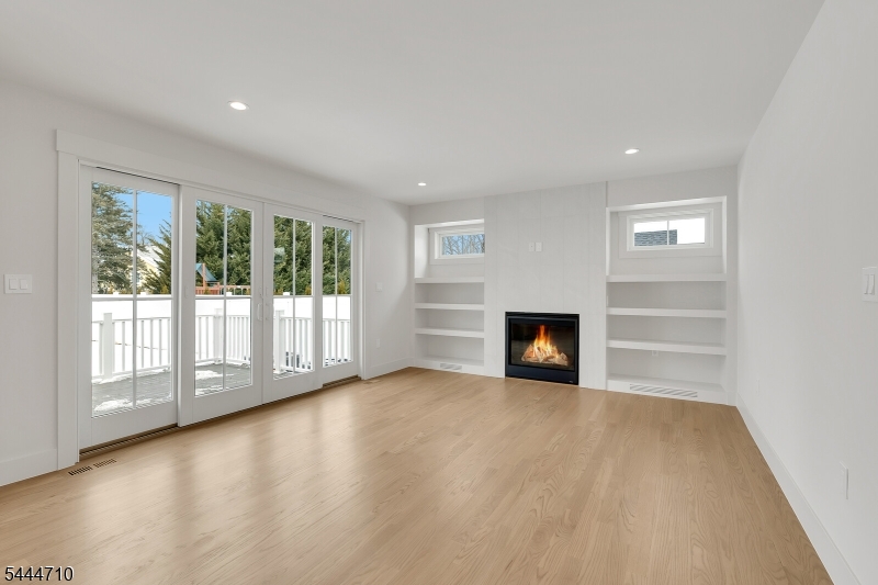 1123 Raritan Road Scotch Plains, NJ 07076 - Photo 20 of 22 Gallery Image 20