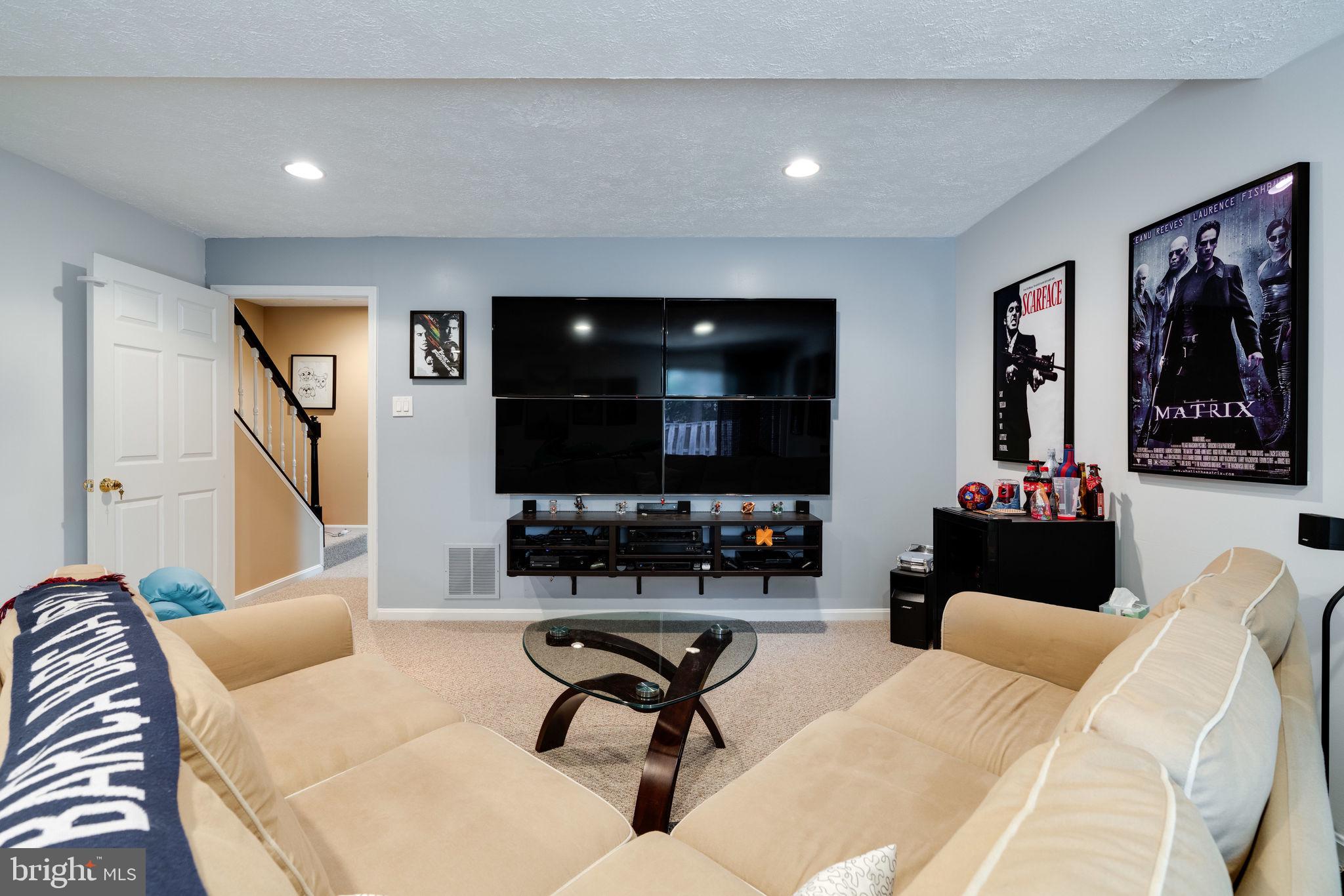 7323 Stream Way Springfield, VA 22152 - Photo 38 of 49 Gallery Image 38