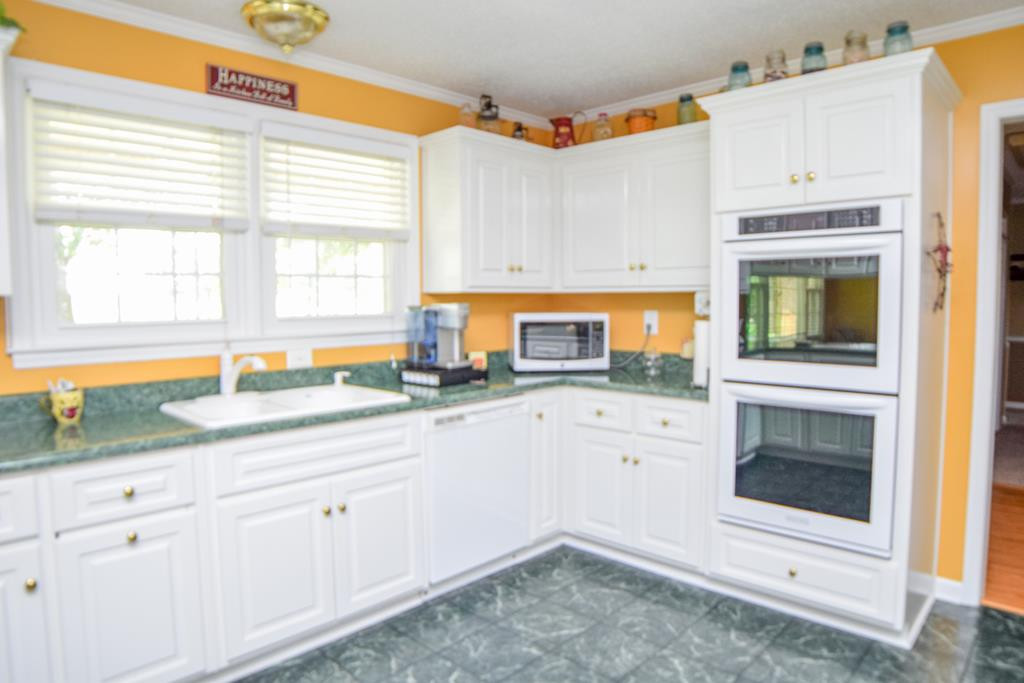 450 Hi-Cotton Lane Springfield, SC 29146 - Photo 18 of 41