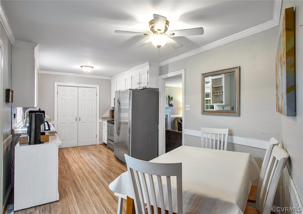 5025 Gention Road Chesterfield, VA 23832 - Photo 11 of 31 Kitchen with eat in area.