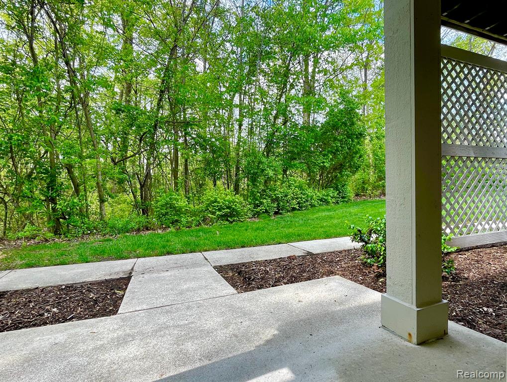 1678 Deepwood Circle Rochester, MI 48307 - Photo 23 of 25 Gallery Image 23