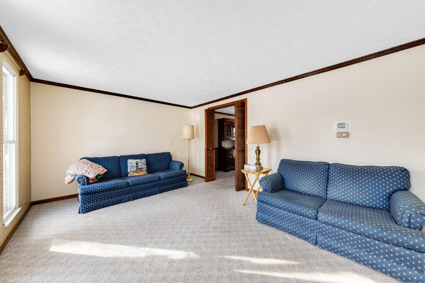 529 Clotts Road Columbus, OH 43230 - Photo 6 of 40 5D9A4539.jpg-SMALL