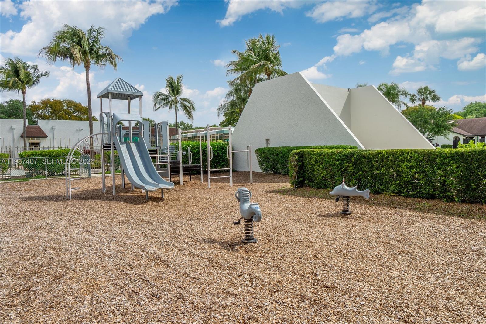 23318 Southwest 55th Way, Unit B Boca Raton, FL 33433 - Photo 29 of 33 Gallery Image 29