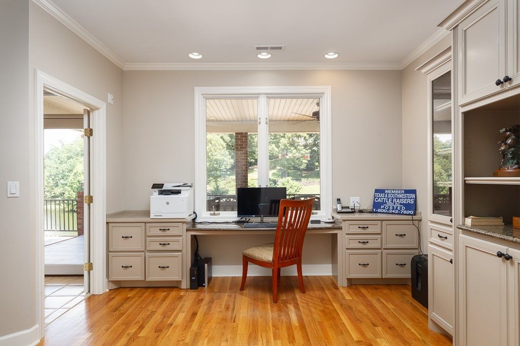 176 Ridgewood Drive Muscle Shoals, AL 35661 - Photo 20 of 43