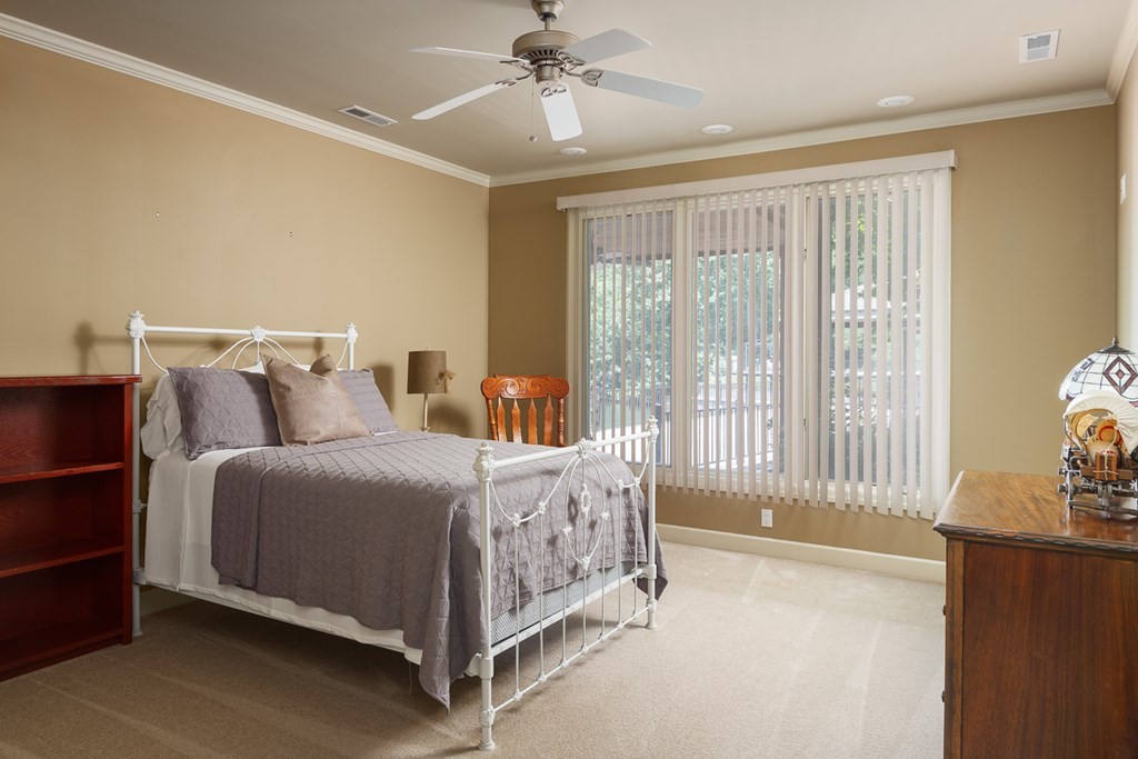 176 Ridgewood Drive Muscle Shoals, AL 35661 - Photo 35 of 43