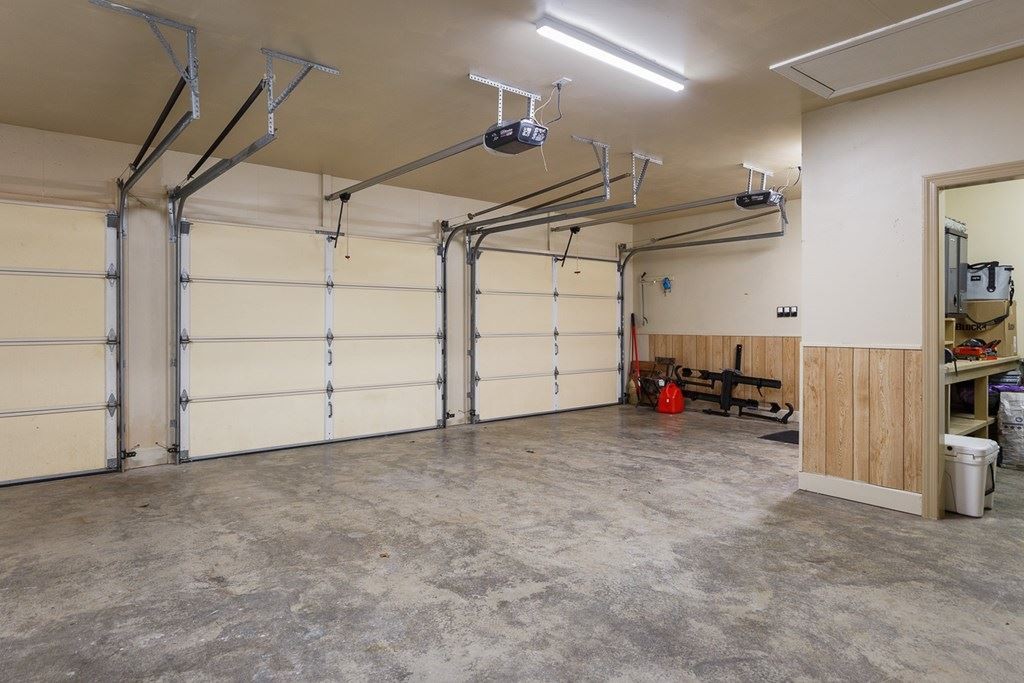 176 Ridgewood Drive Muscle Shoals, AL 35661 - Photo 41 of 43