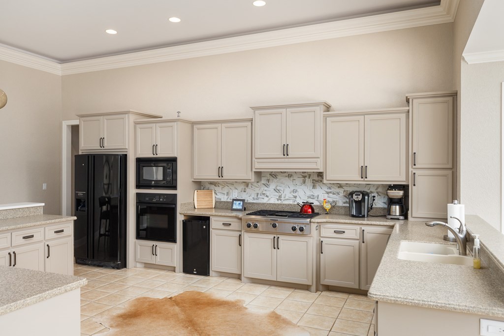 176 Ridgewood Drive Muscle Shoals, AL 35661 - Photo 9 of 43