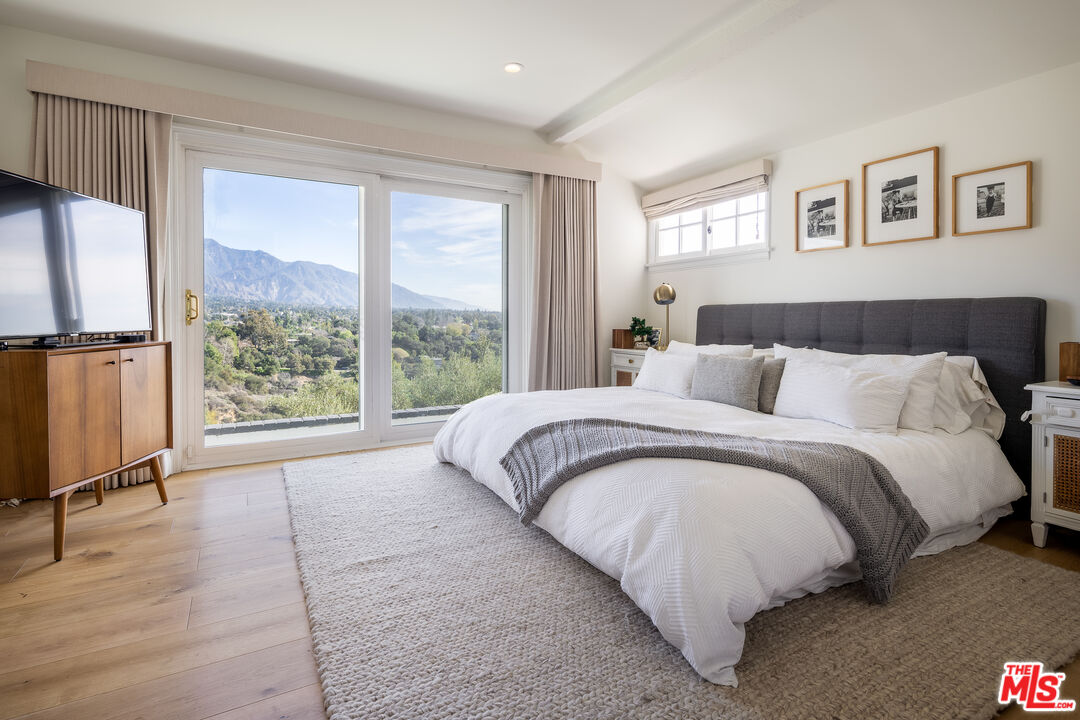 1939 Devon Road Pasadena, CA 91103 - Photo 13 of 32