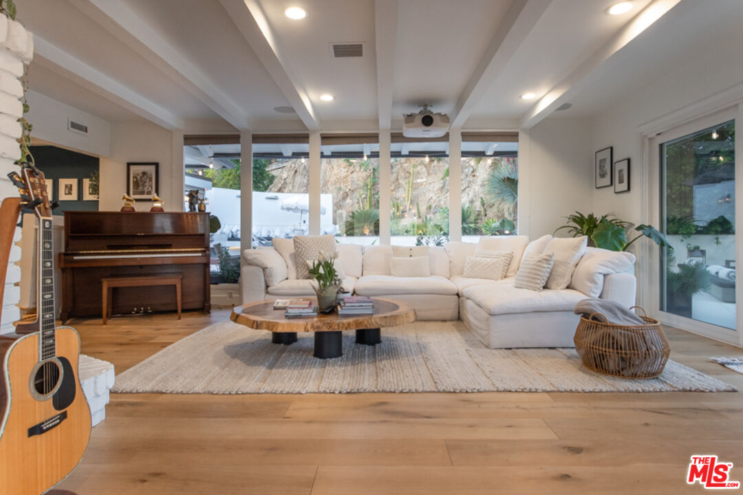 1939 Devon Road Pasadena, CA 91103 - Photo 14 of 32