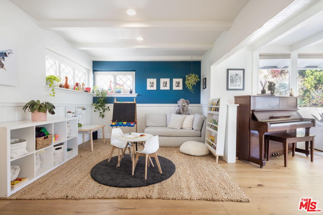 1939 Devon Road Pasadena, CA 91103 - Photo 22 of 32