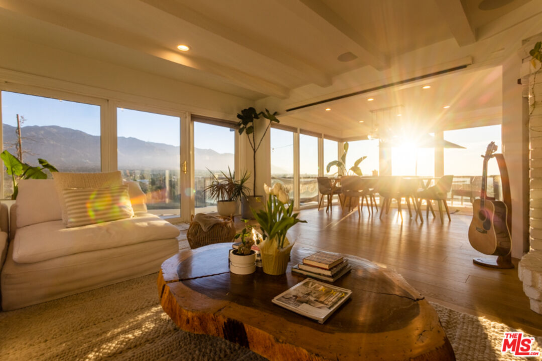 1939 Devon Road Pasadena, CA 91103 - Photo 3 of 32