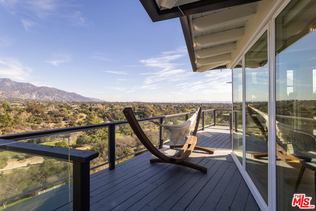 1939 Devon Road Pasadena, CA 91103 - Photo 4 of 32