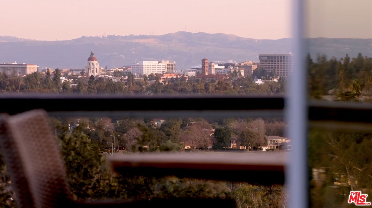 1939 Devon Road Pasadena, CA 91103 - Photo 5 of 32