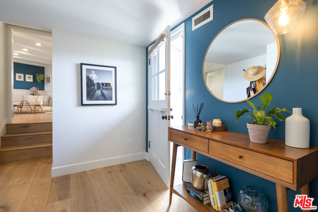 1939 Devon Road Pasadena, CA 91103 - Photo 9 of 32