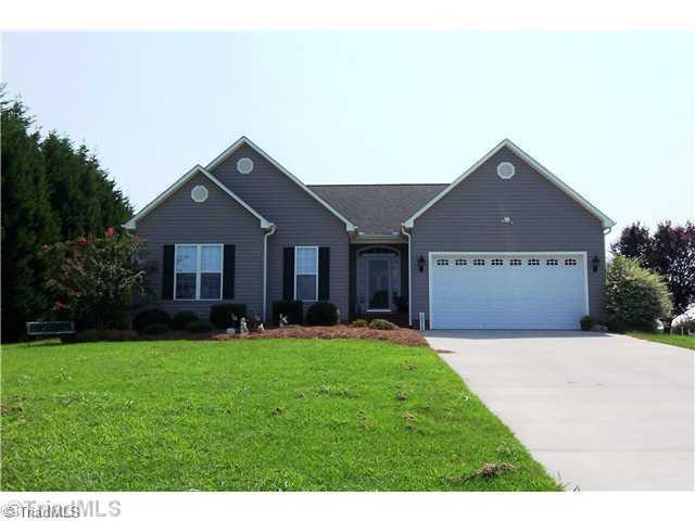 10026 Hampton Road Lexington, NC 27295 - Photo 1 of 12 Exterior Front.