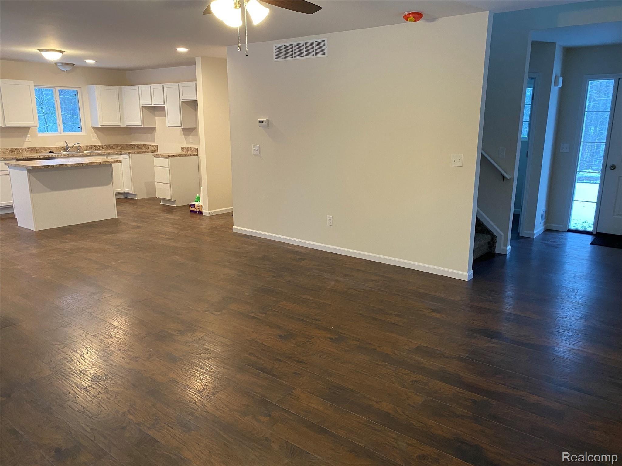 5372 Rural Terrace Waterford, MI 48329 - Photo 15 of 55 White Kitchen.JPG