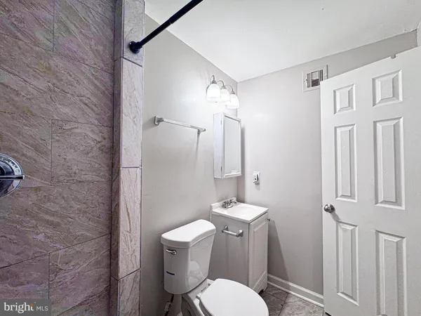 $4,990 | 4630 Hillside Road Southeast, Washington, DC 20019