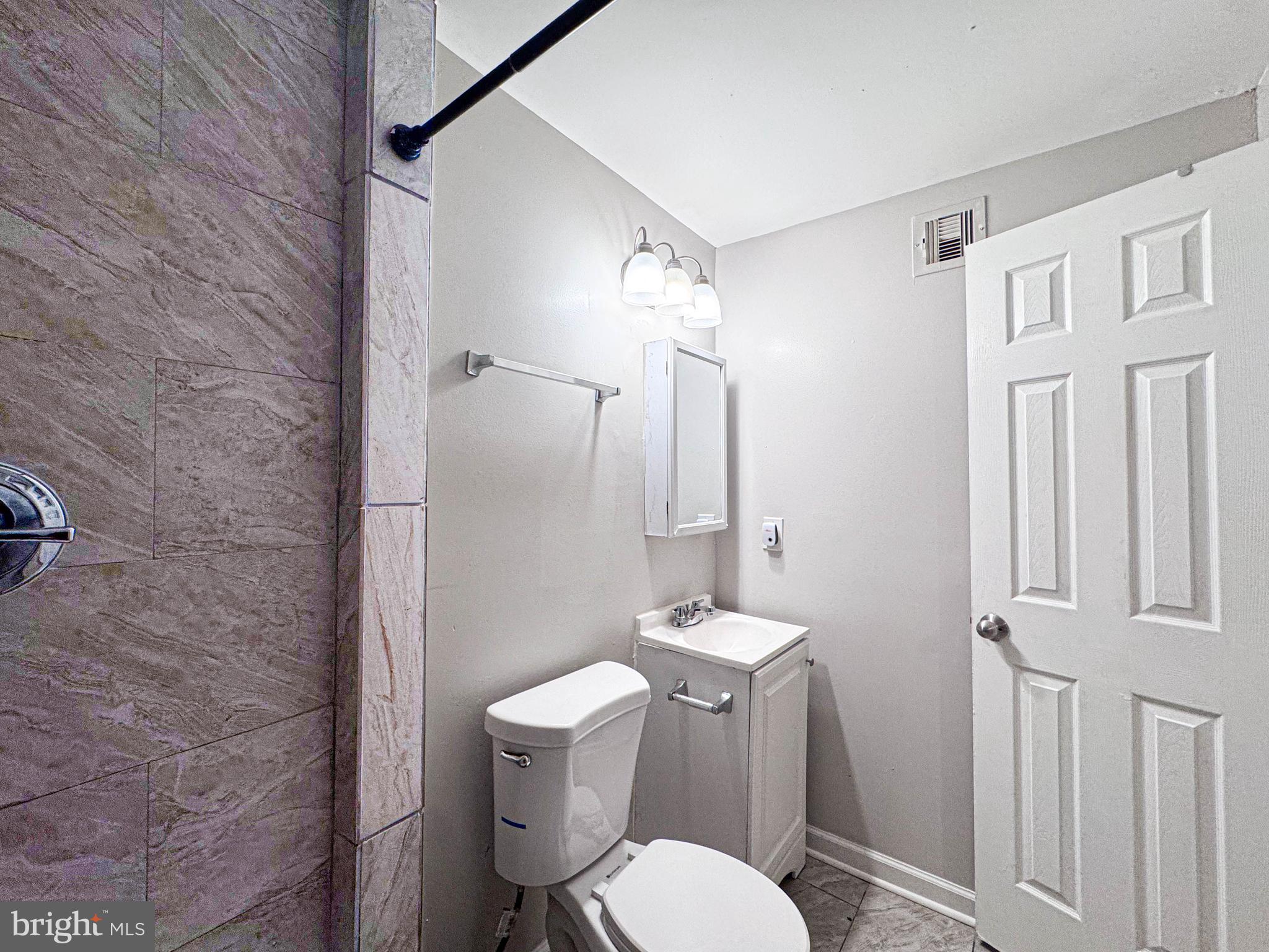 4630 Hillside Road Southeast Washington, DC 20019 - Photo 26 of 28