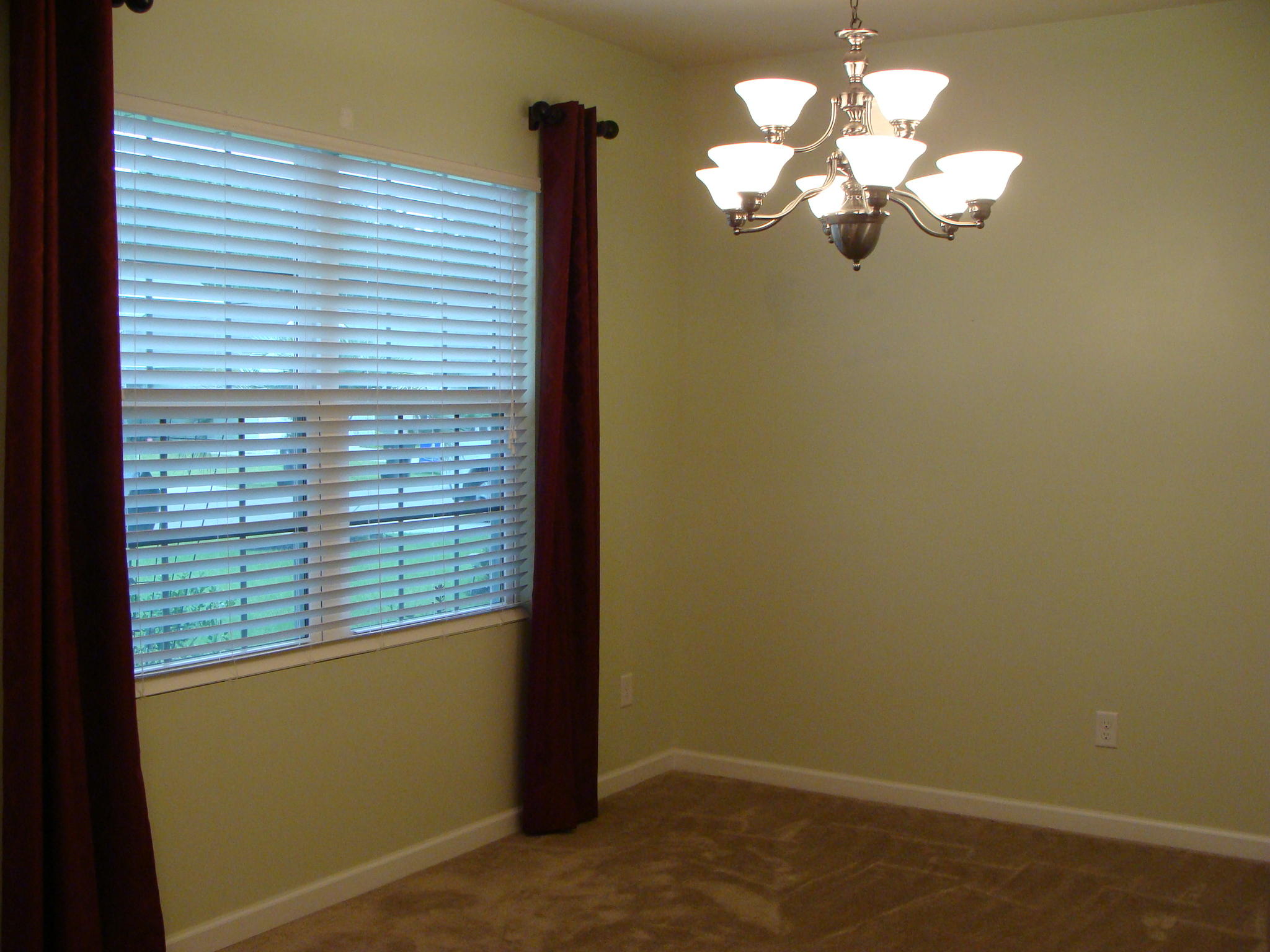267 Decatur Drive Summerville, SC 29486 - Photo 5 of 22 Dining Room