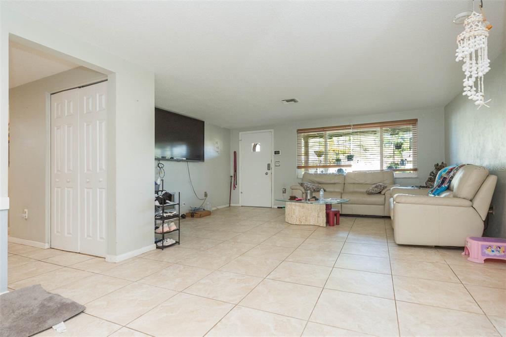 7906 Cherrytree Lane New Port Richey, FL 34653 - Photo 3 of 22