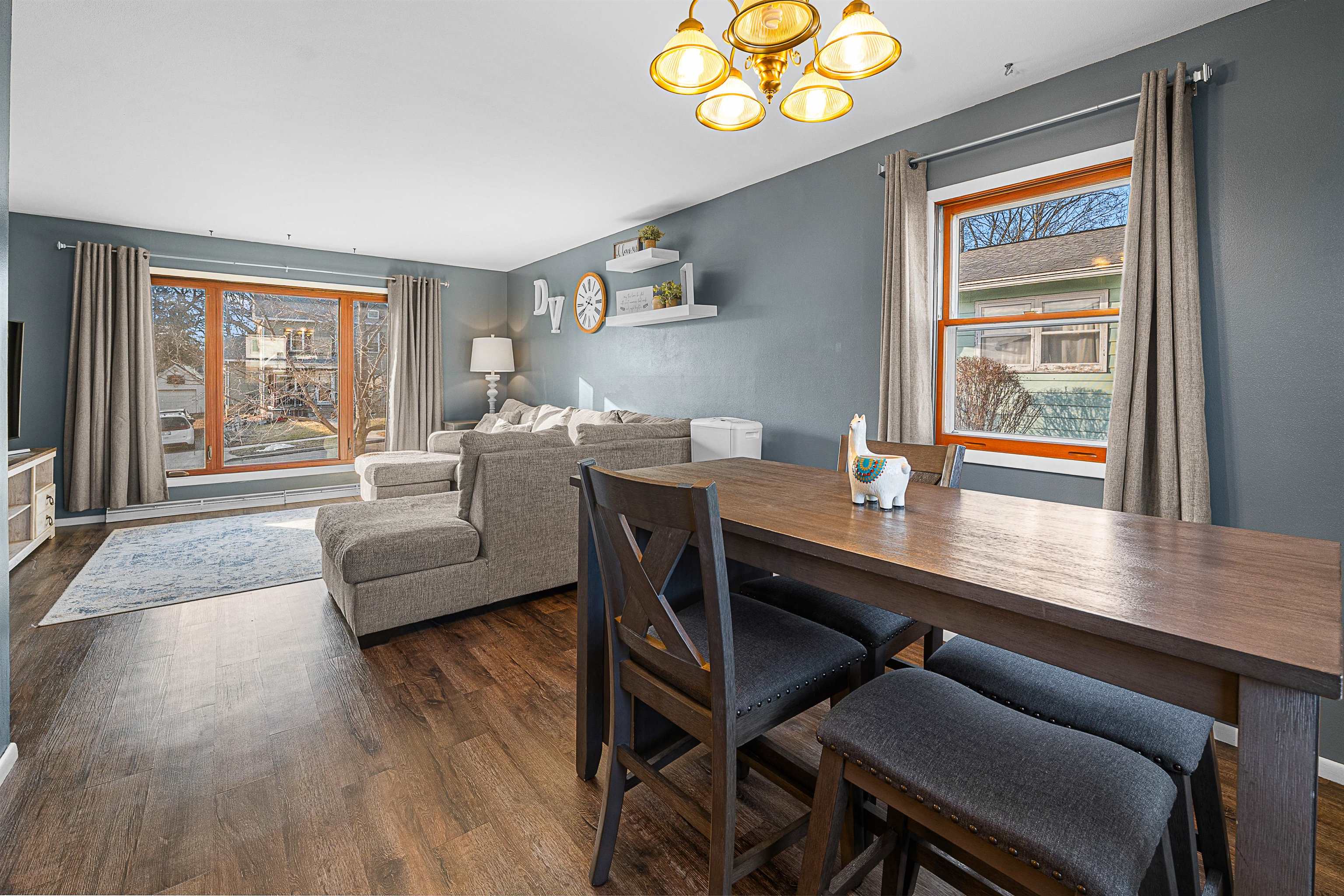 318 Scott Street Cambria, WI 53923 - Photo 7 of 30