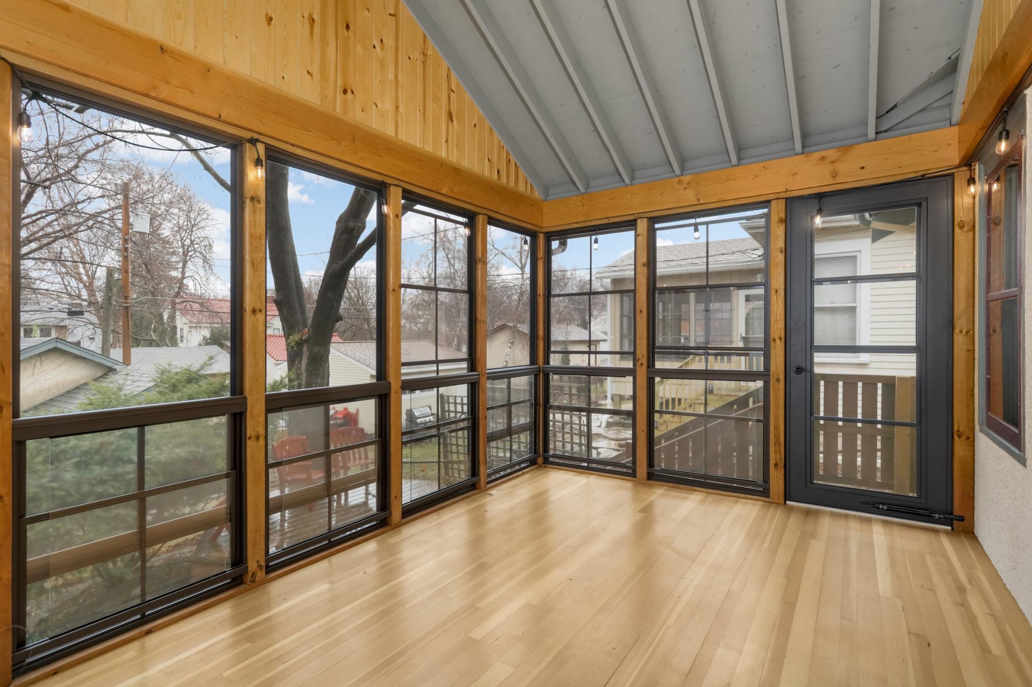 185 Exeter Place St. Paul, MN 55104 - Photo 11 of 19