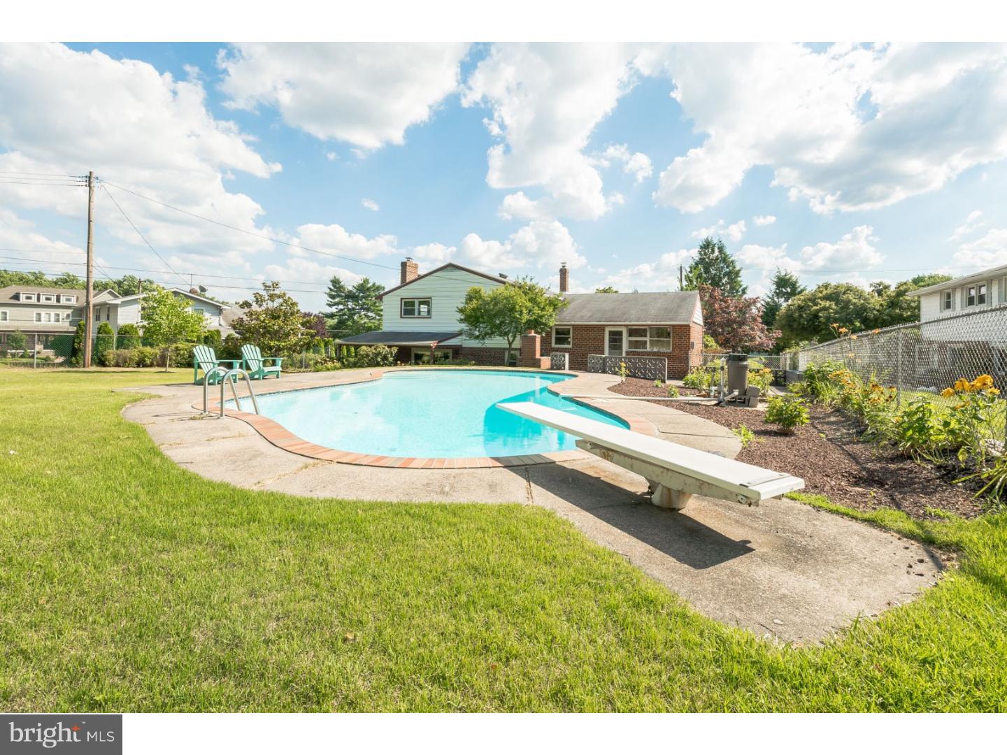 127 Flagstaff Road Philadelphia, PA 19115 - Photo 19 of 25 Pool