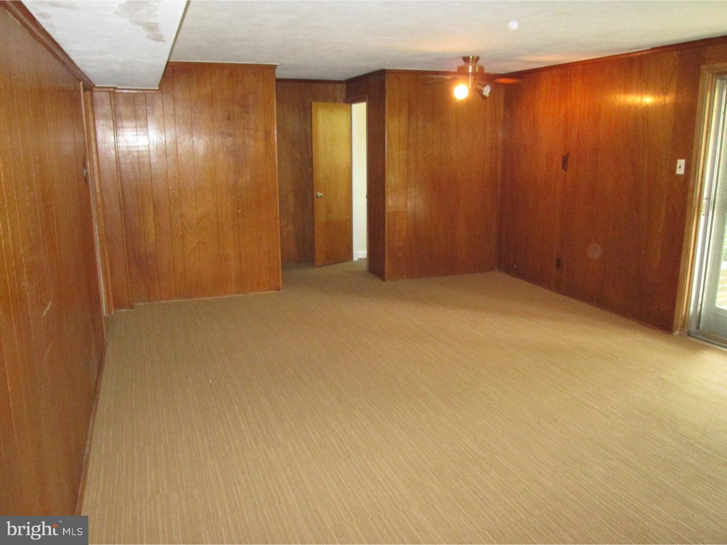 127 Flagstaff Road Philadelphia, PA 19115 - Photo 24 of 25 Family Room