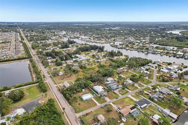 $400,000 | 215 17th Street Northwest, Ruskin, FL 33570