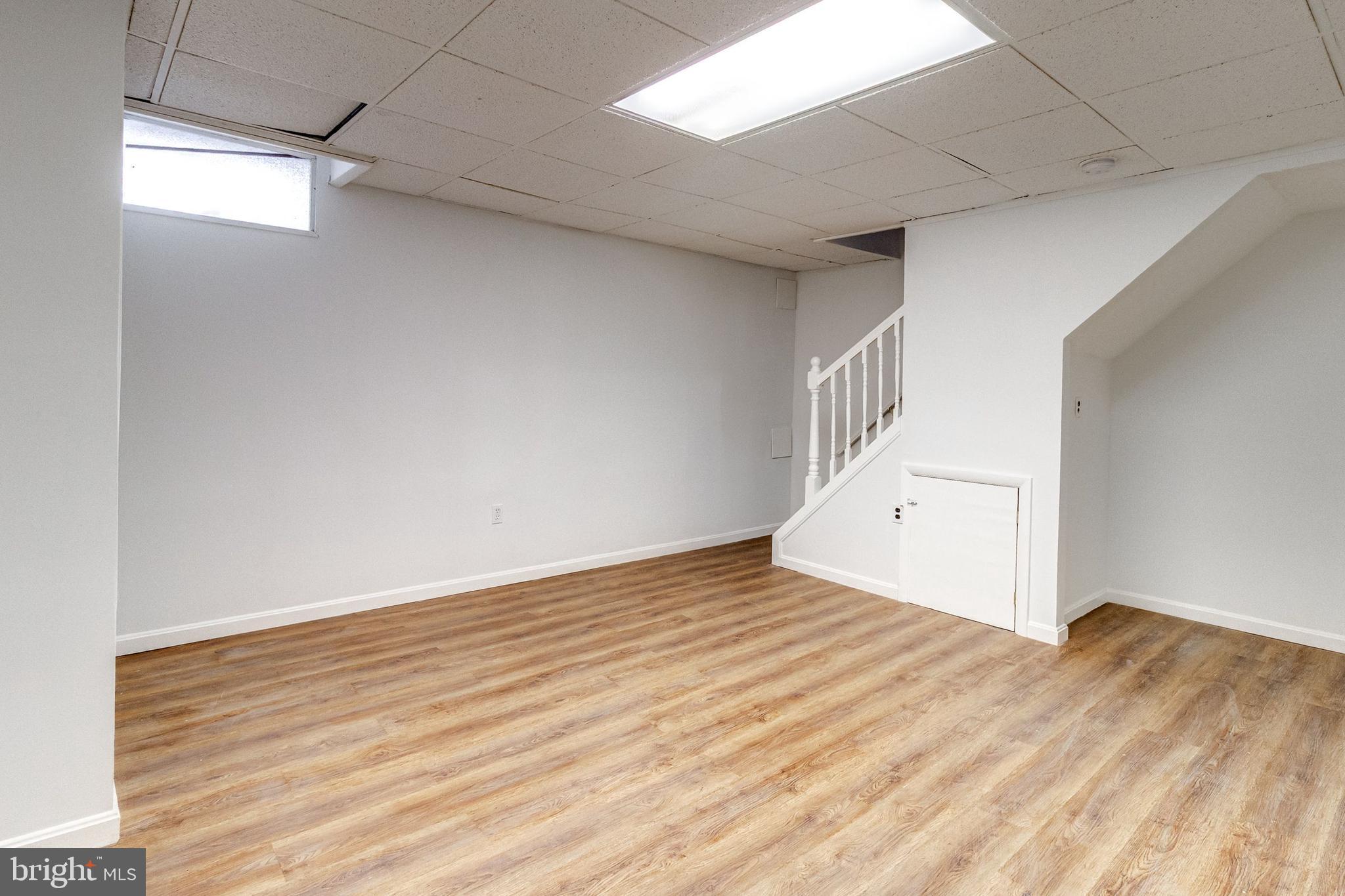 783 Seawall Road Baltimore, MD 21221 - Photo 20 of 27 Family Room