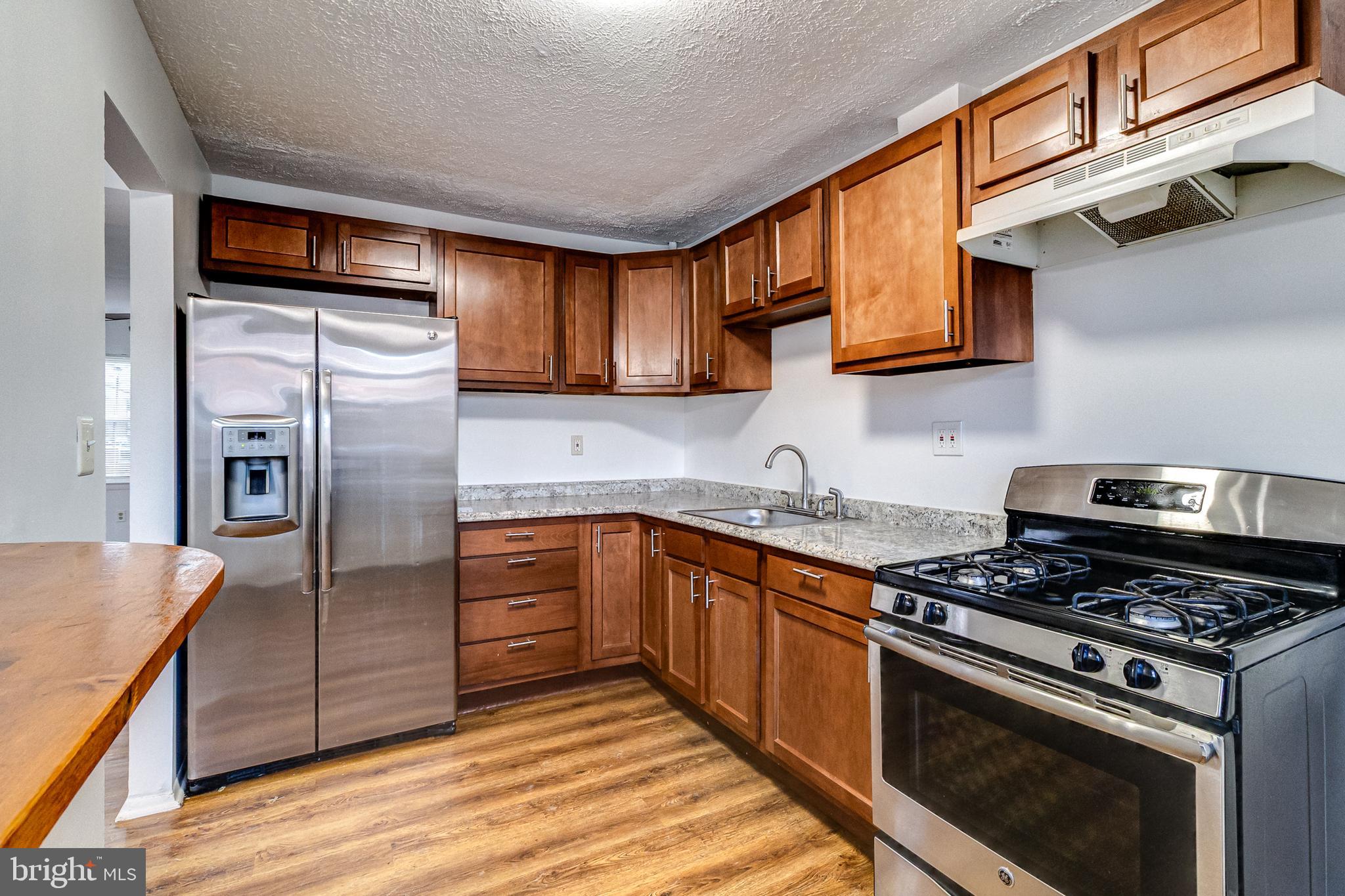 783 Seawall Road Baltimore, MD 21221 - Photo 2 of 27 Kitchen