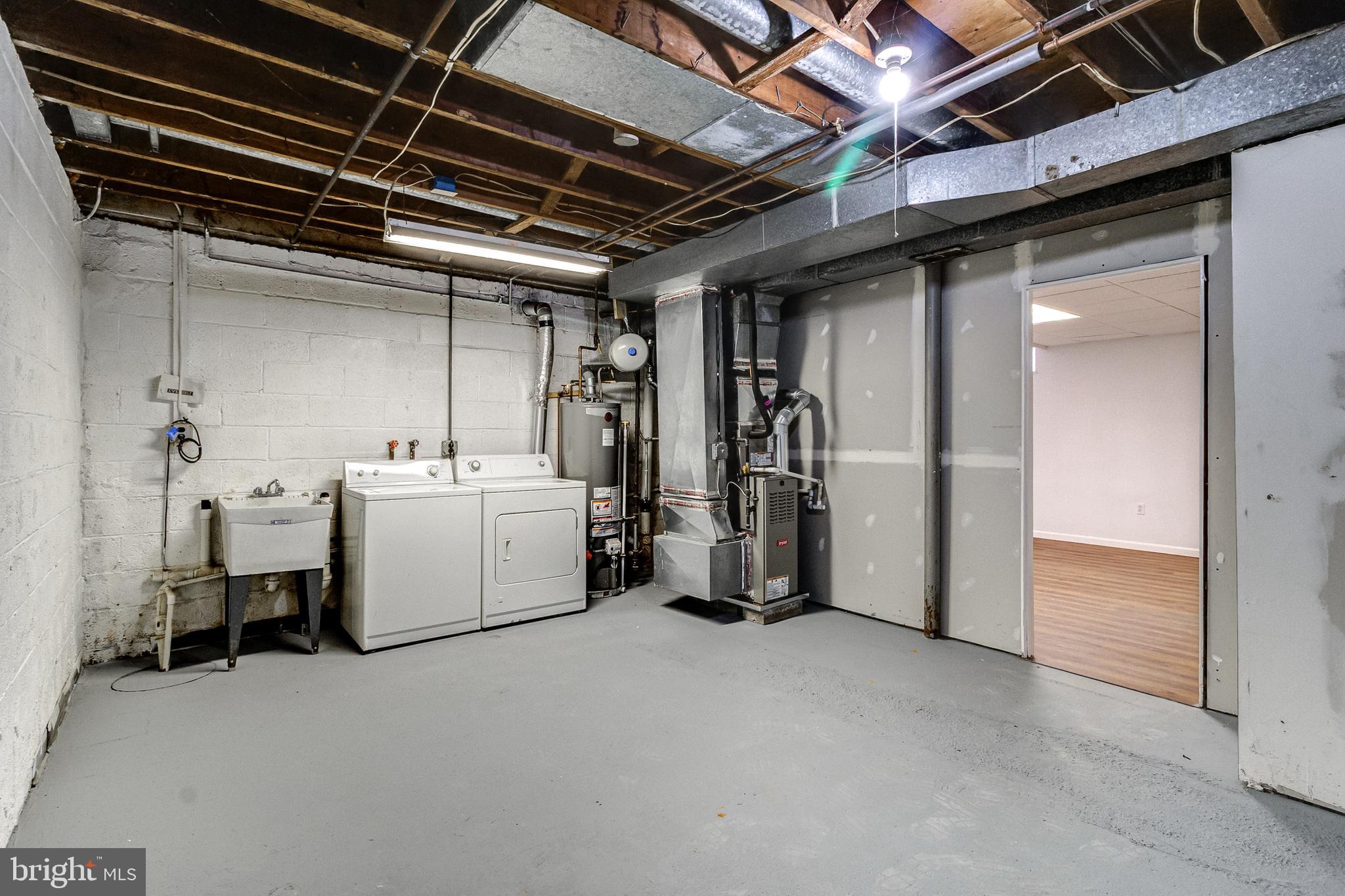 783 Seawall Road Baltimore, MD 21221 - Photo 22 of 27 Laundry / Utility