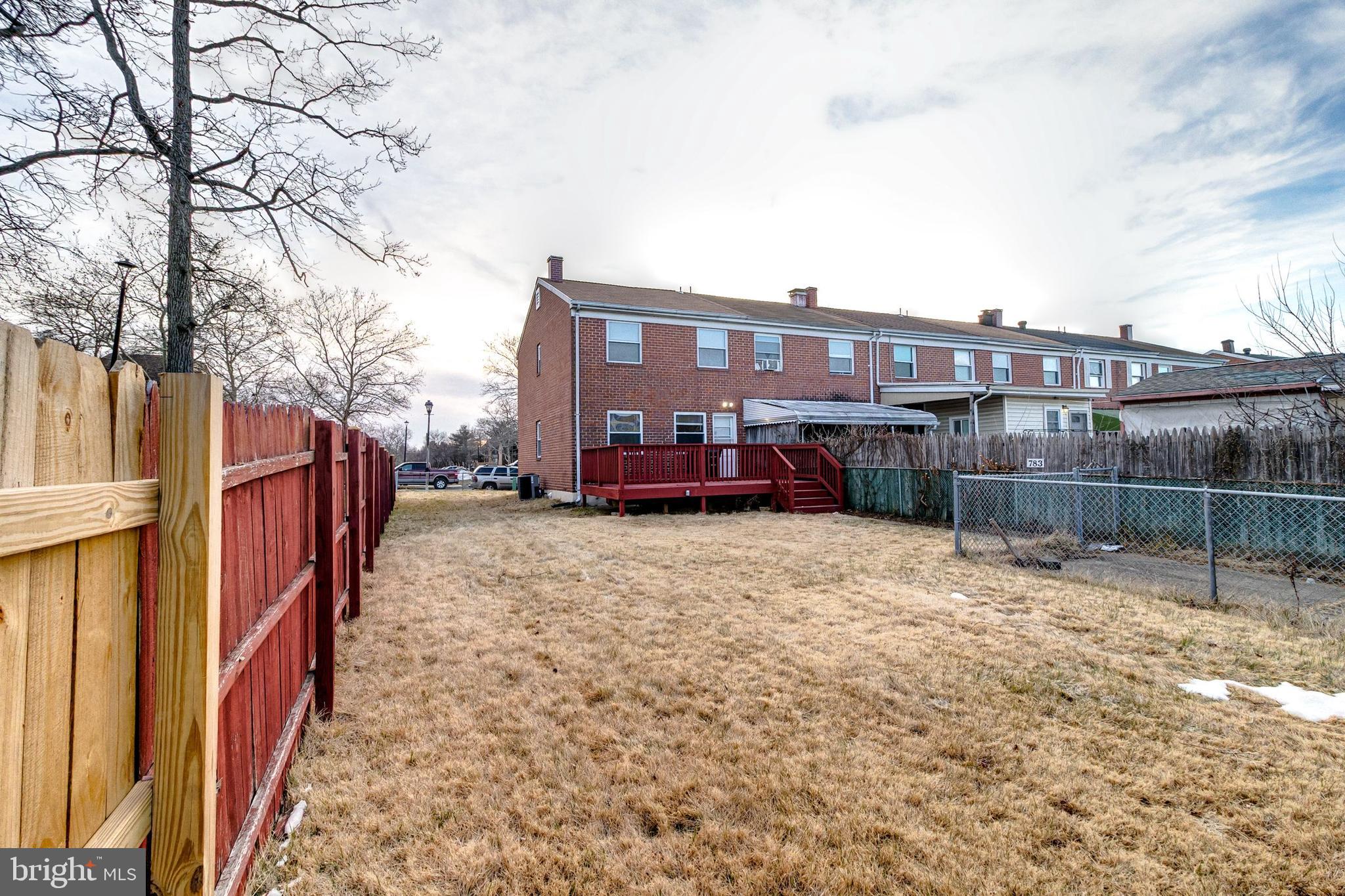 783 Seawall Road Baltimore, MD 21221 - Photo 26 of 27 Fully Fenced Yard