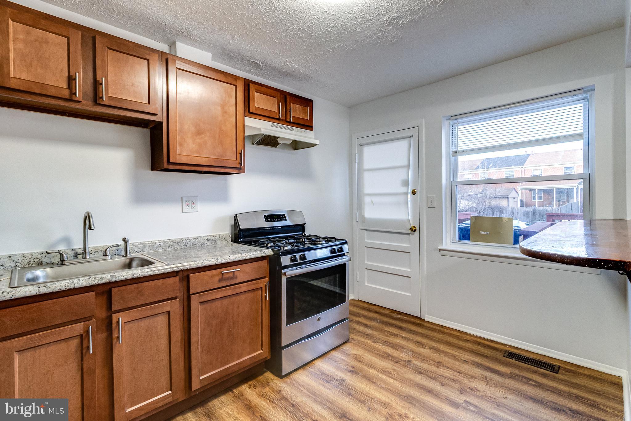 783 Seawall Road Baltimore, MD 21221 - Photo 3 of 27 Kitchen